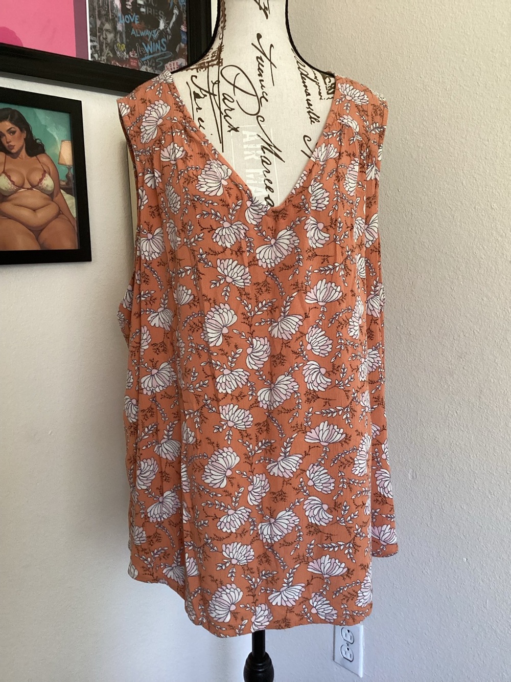 dip Orange Floral V-Neck Sleeveless Top 2X